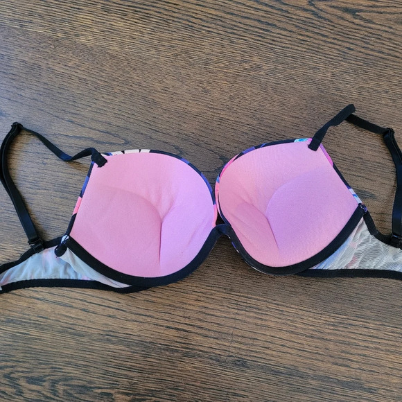 Pink Victoria's Secret Black Tropical Wear Everywhere Super Push-Up Bra Size 32D - Picture 3 of 8